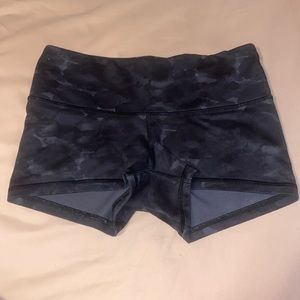 Lululemon size 4 shorts